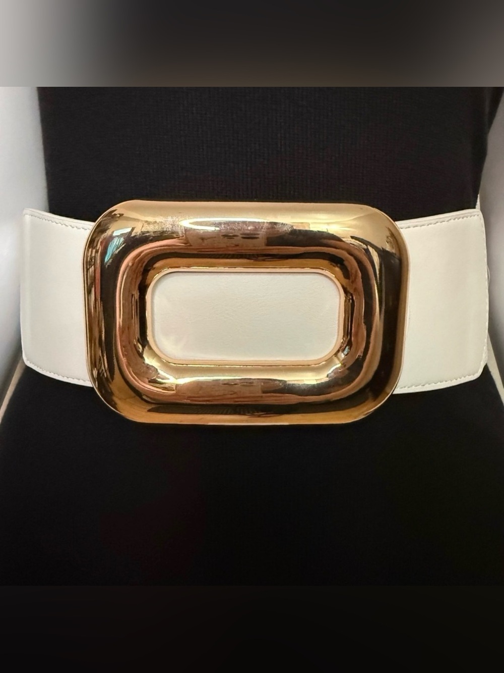 White PU leather elastic waistband belt with gold tone rectangle buckle